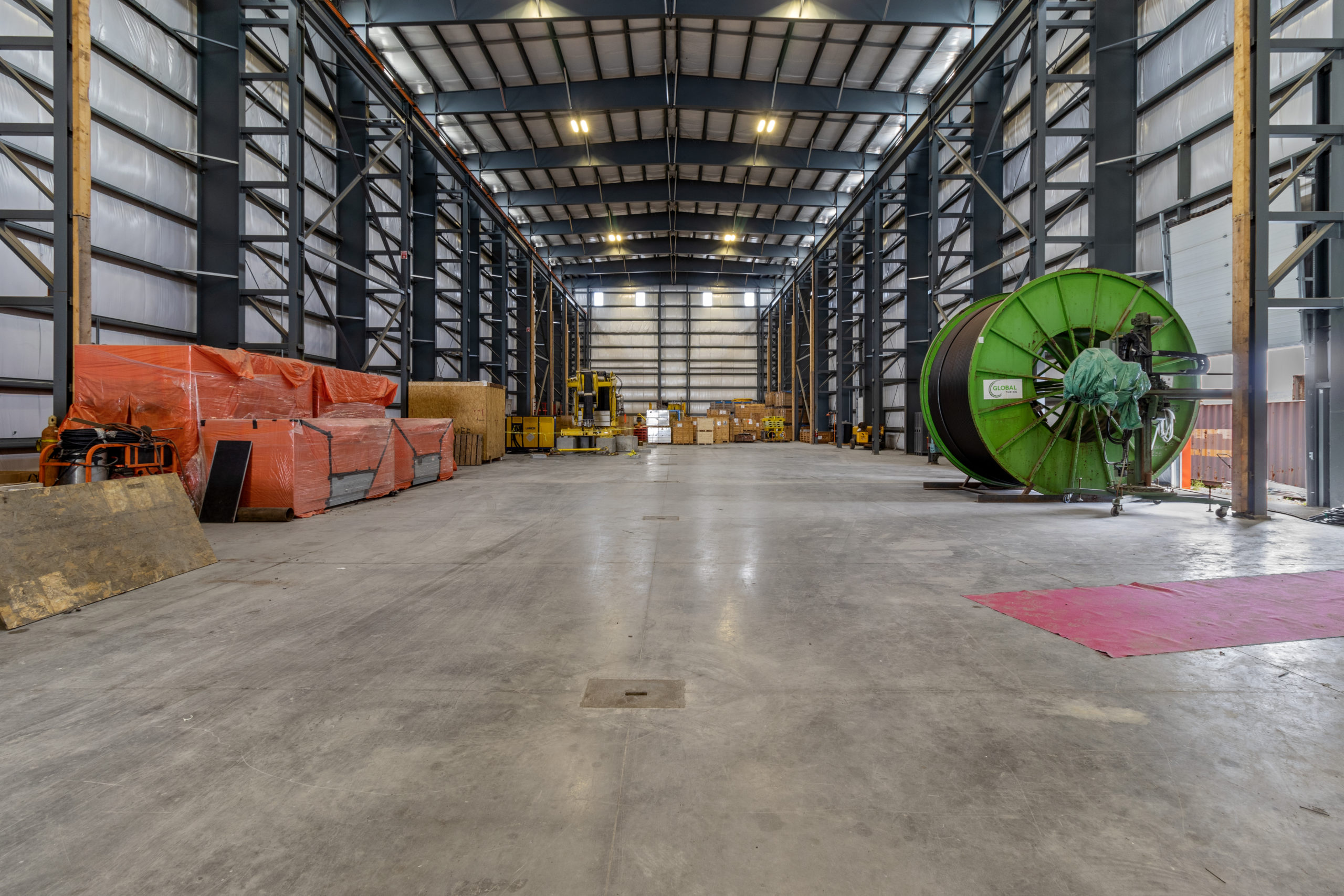 Interior of warehouse, clear span and open space